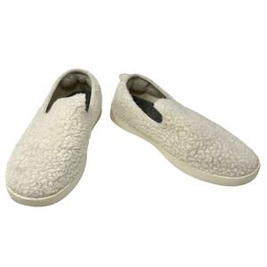 Allbirds Size 9 Slip Ons White‎ Sherpa Wool Fuzzy Warm Rubber Sole Flats